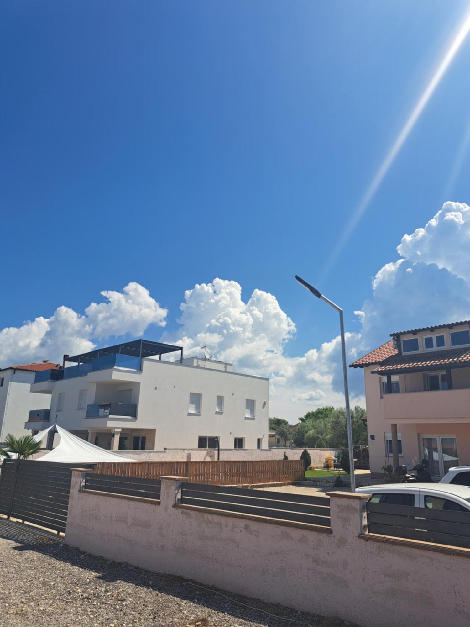 Apartament Peroj 100 C Zewnętrze zdjęcie